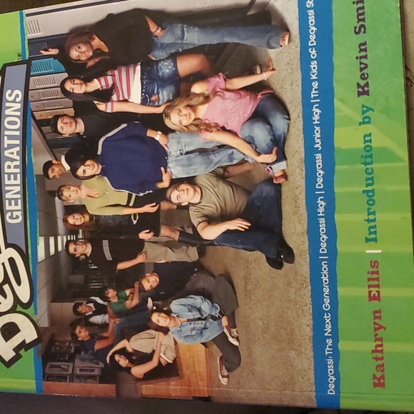 Degrassi Generations: The Official 411 book - Picture 2 of 6